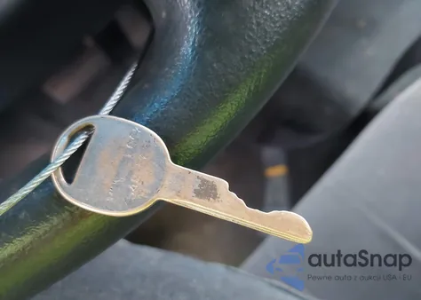 1996 Oldsmobile 88 Ls z USA, uszkodzony, nr VIN 1G3HN52K7T4834277